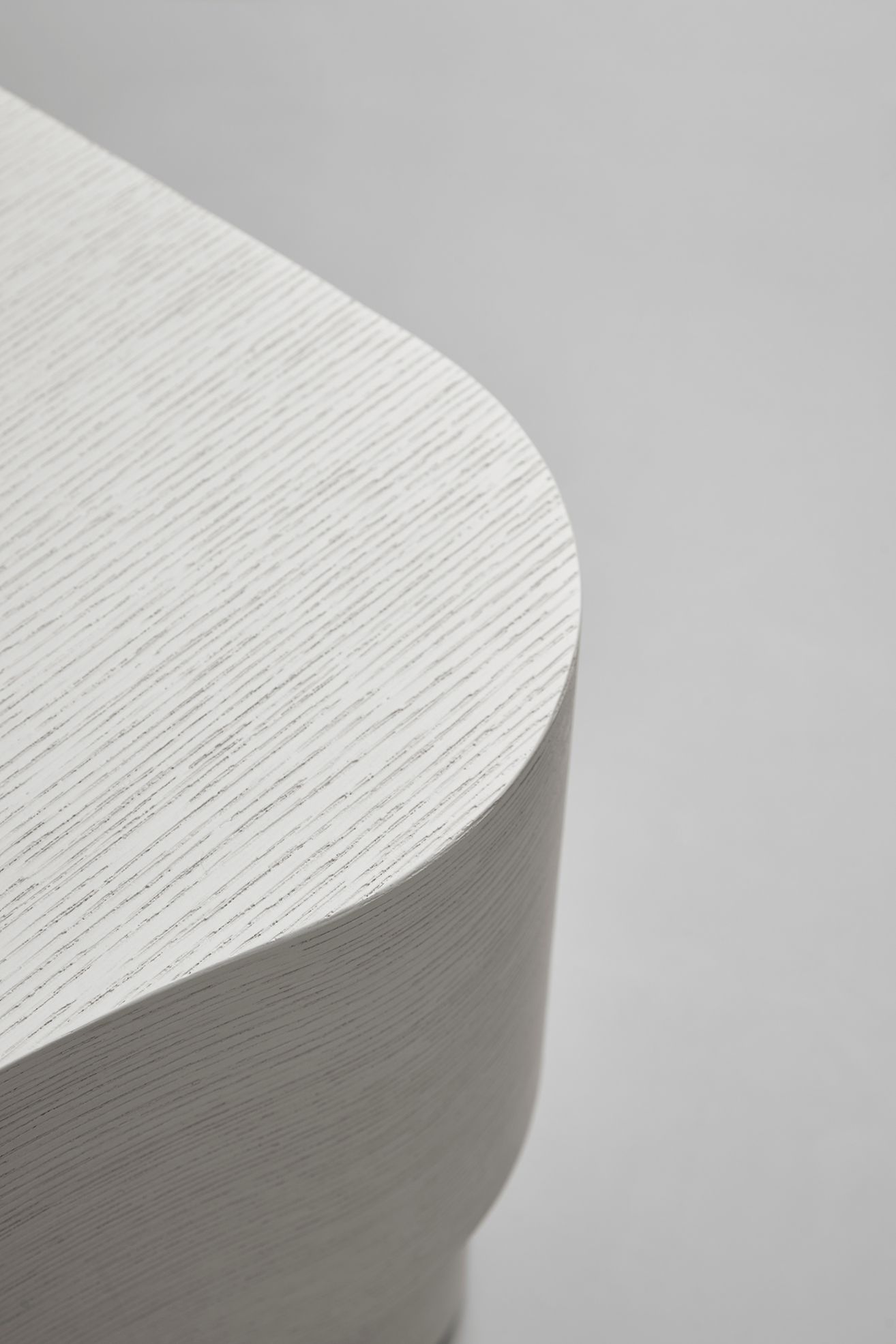 InvisibleCollection_PhilippeHurel_OndeSideTable_4