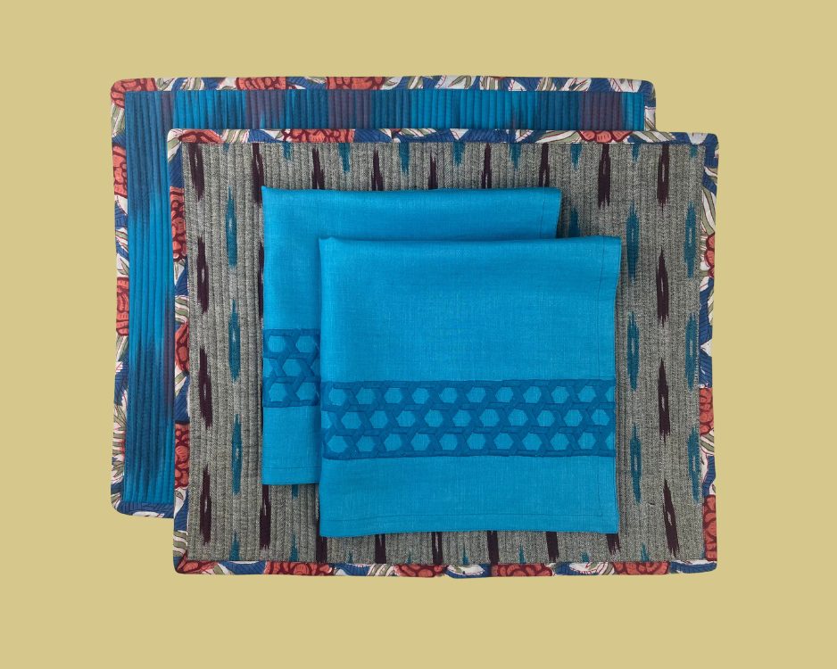 Lot de 2 Sets de Table Ikat Breakfast avec 2 serviettes Rattan Weave