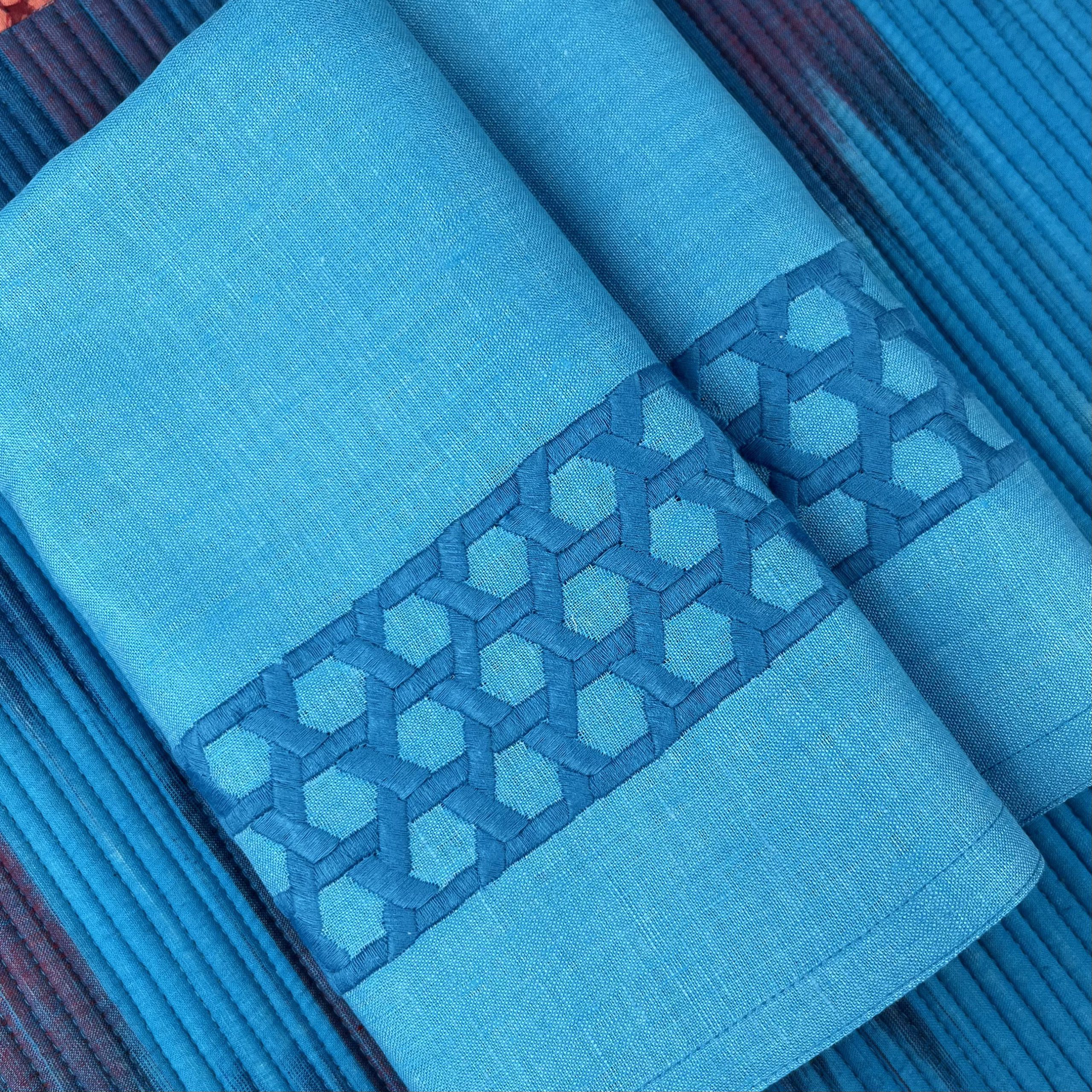 TheInvisibleCollection_Clubroom_TheTableLove_Weave_4
