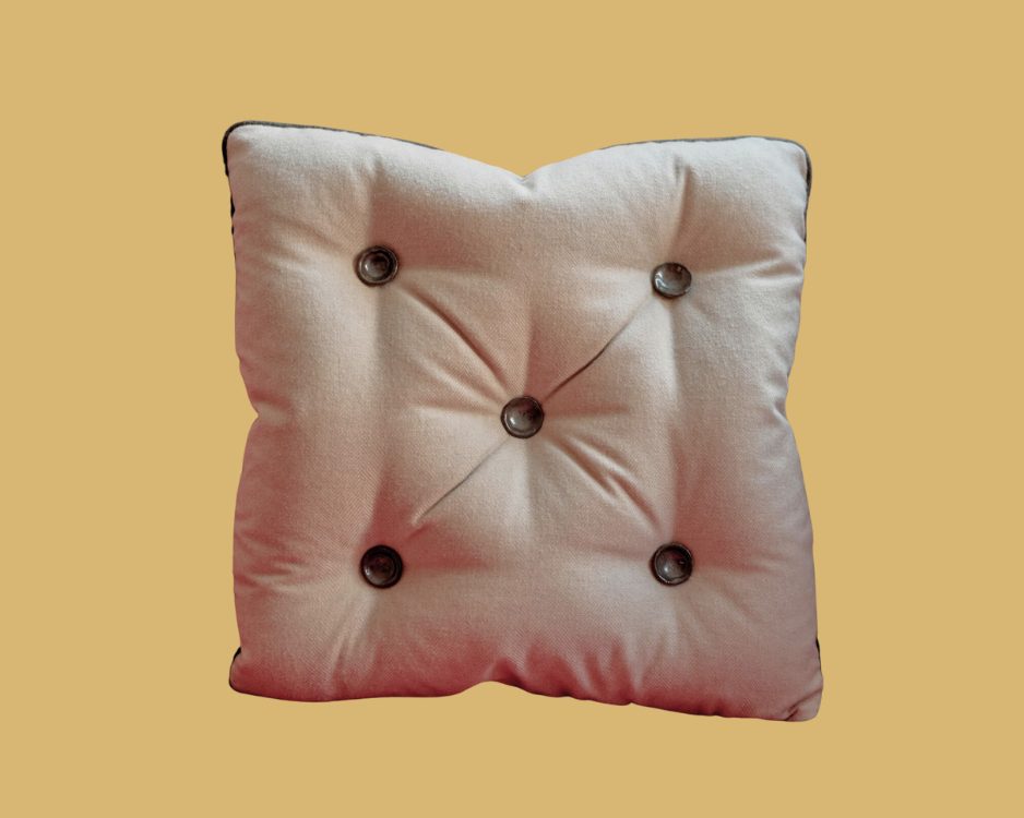 The Naos Pillow M