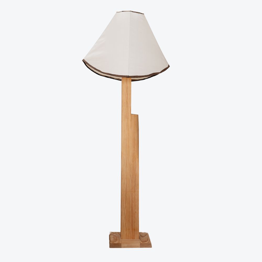 Ionic Floor Lamp by Minjae Kim