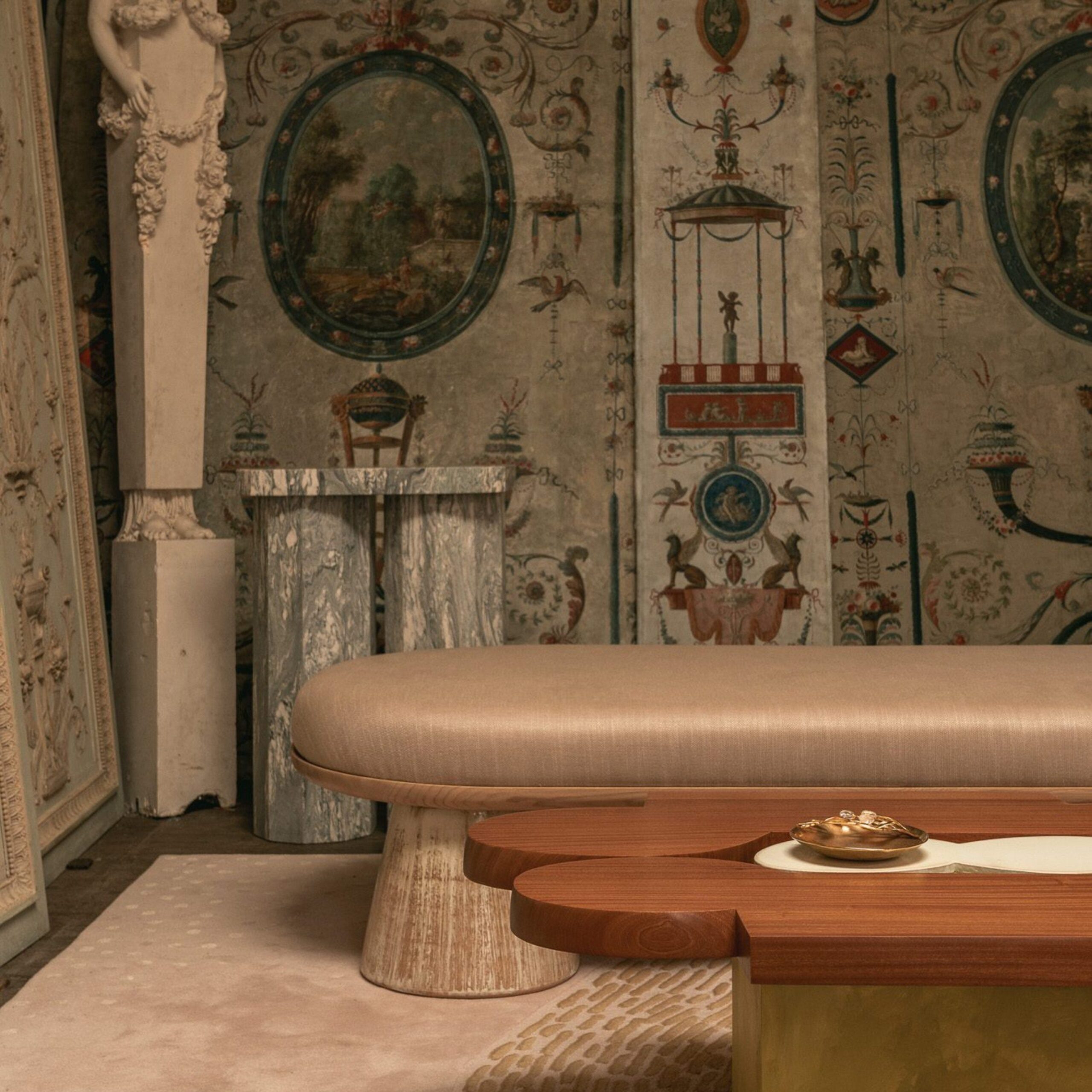 InvisibleCollection_GarceDimofski_MimiDaybed_Hover