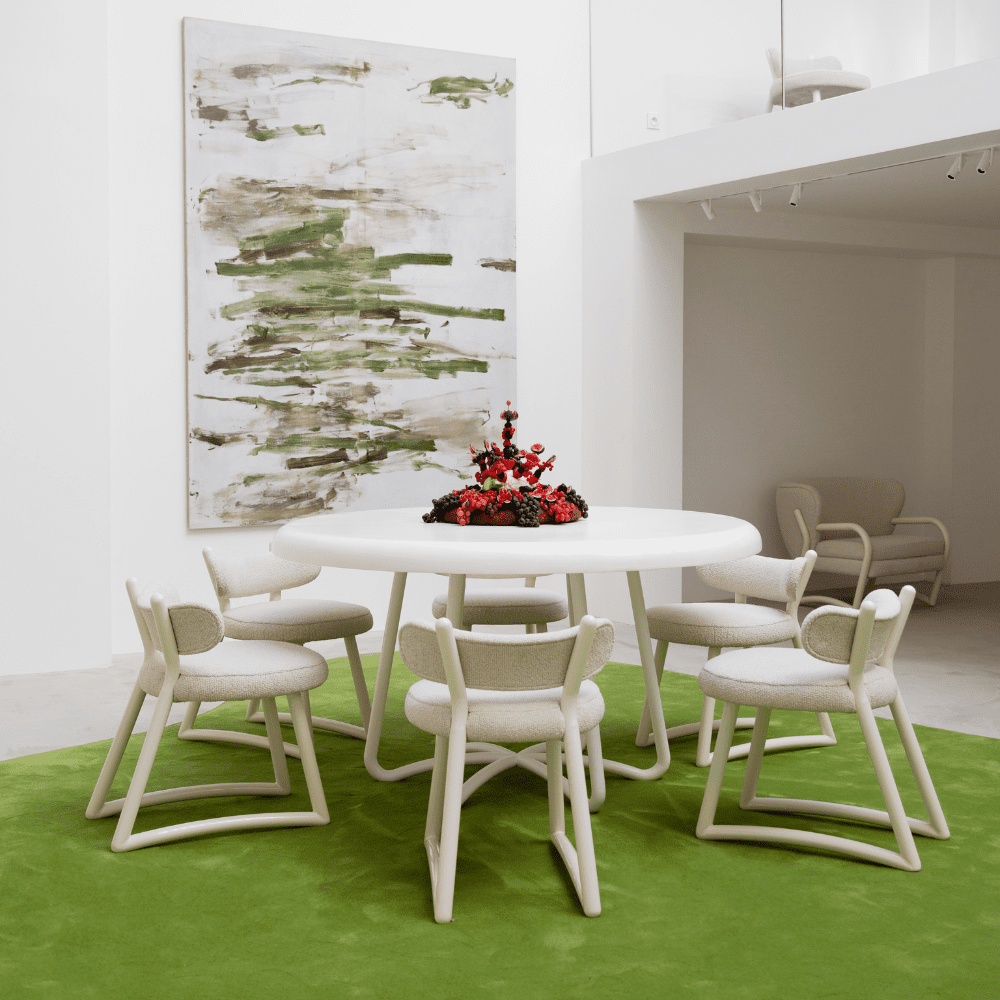InvisibleCollection_PAR_OutlusDiningTable_Hover