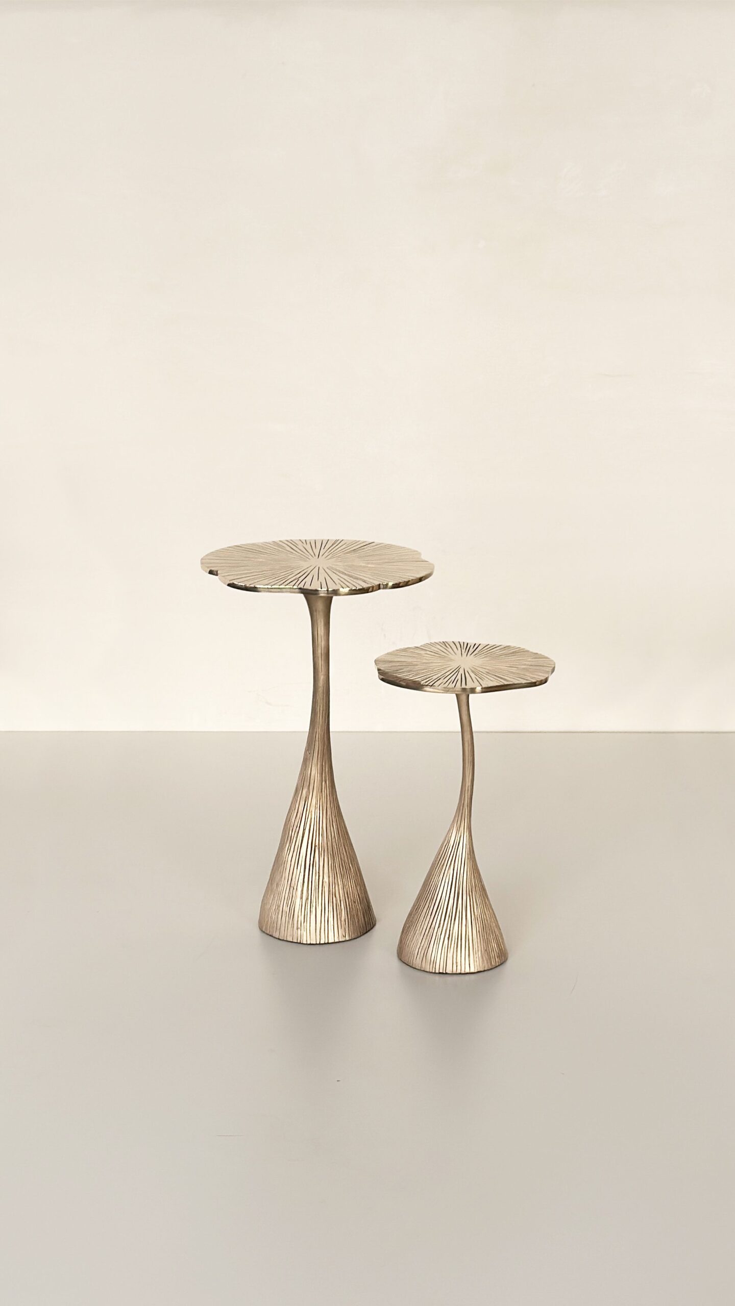 TheInvisibleCollection_Hamrei_FunGuyTable_Bronze_3