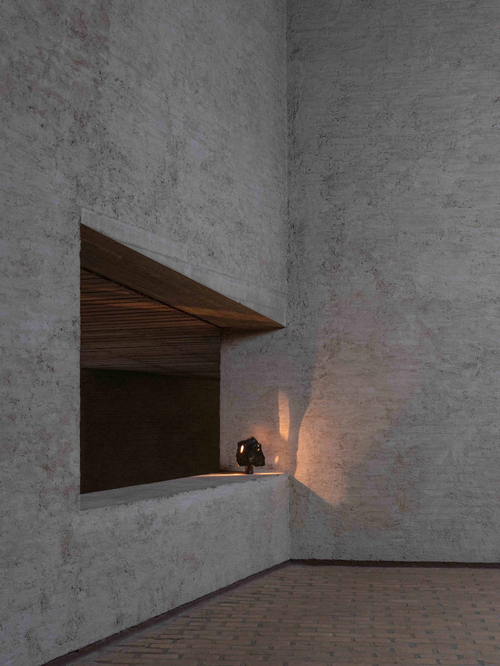 InvisibleCollection_AtelierConstant_DeTraverseLamp_2