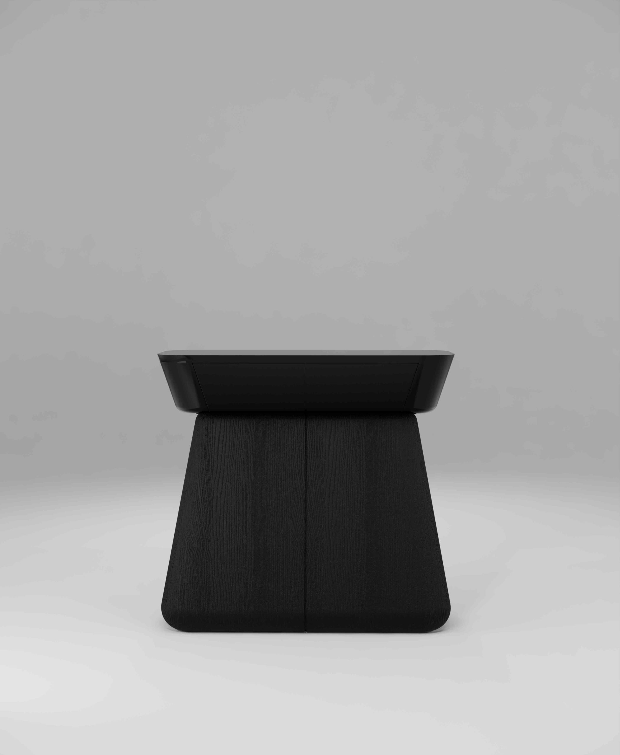 InvisibleCollection_AtelierPendhapa_LacquerMangalaConsole_2