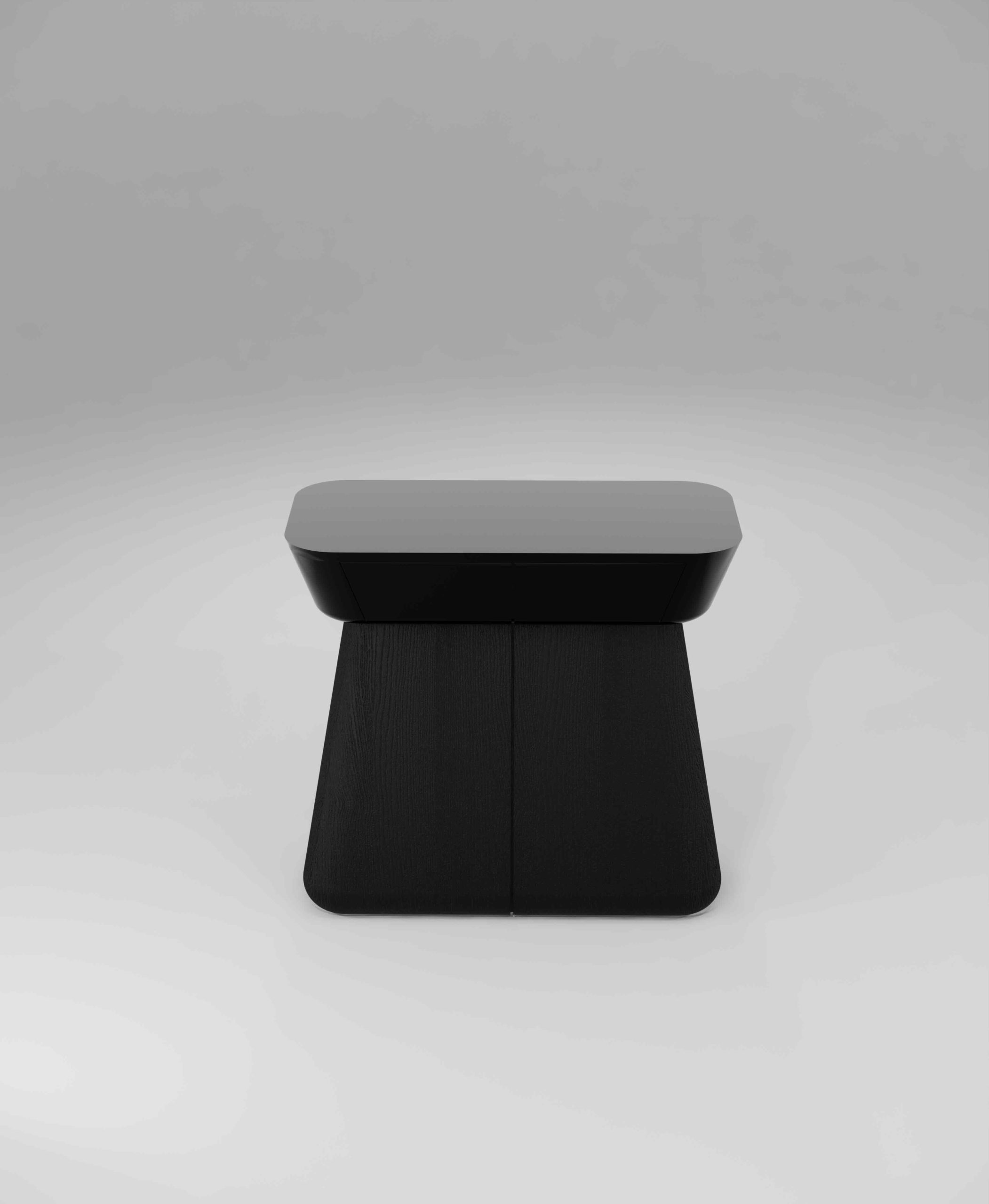 InvisibleCollection_AtelierPendhapa_LacquerMangalaConsole_4