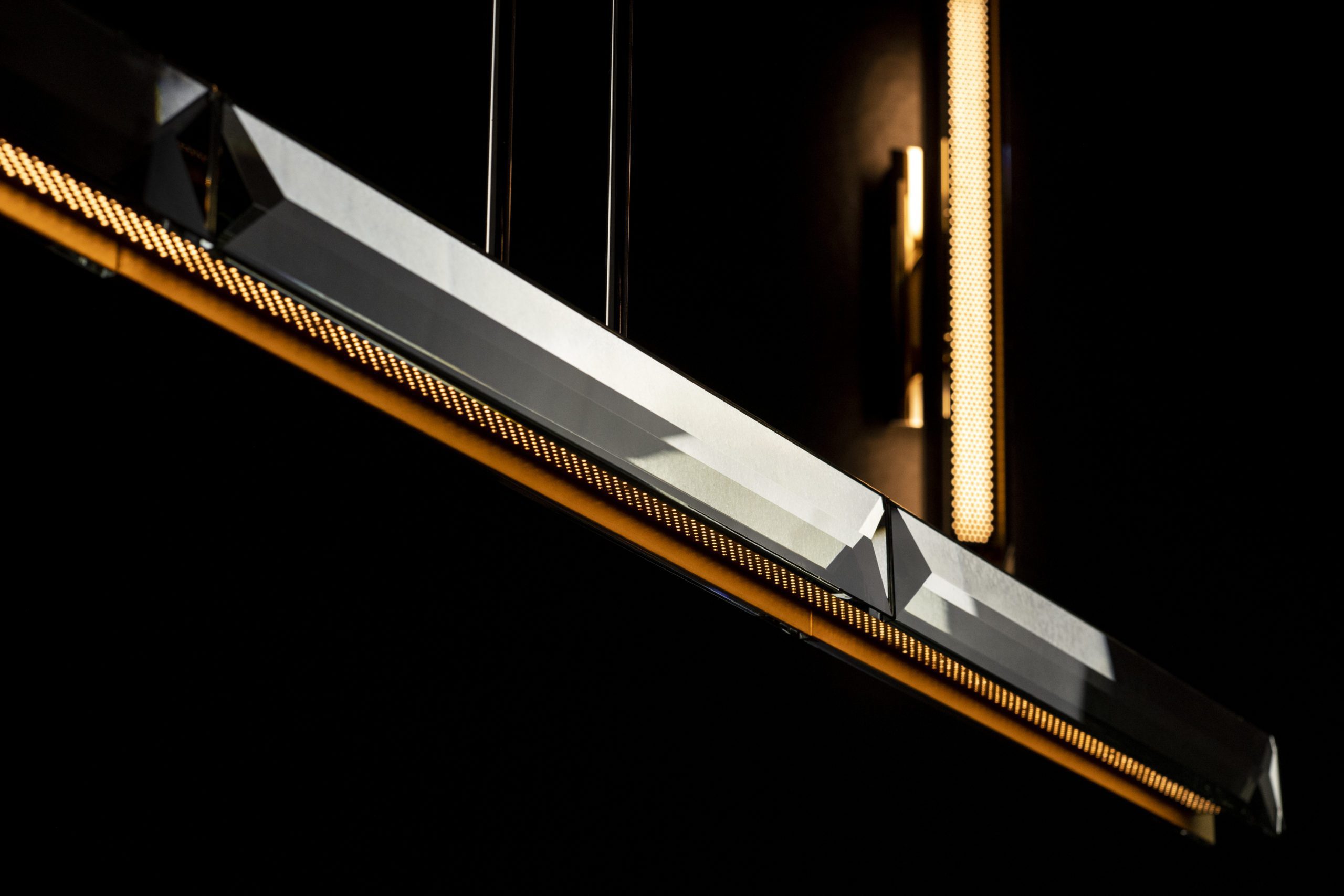 InvisibleCollection_Veronese_AktisWallLamp_5