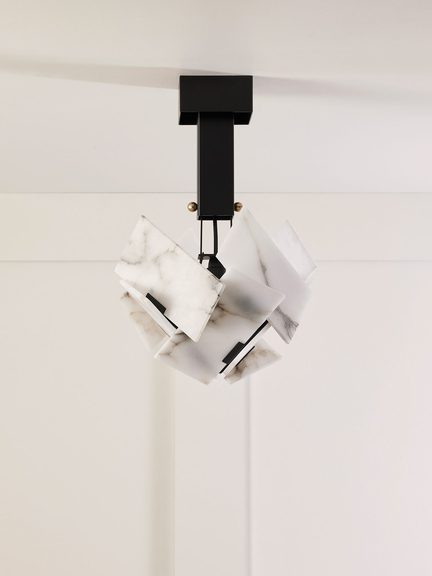 InvisibleCollection_GalerieMCDE_Boule Ceiling Lamp_SUS101A_1