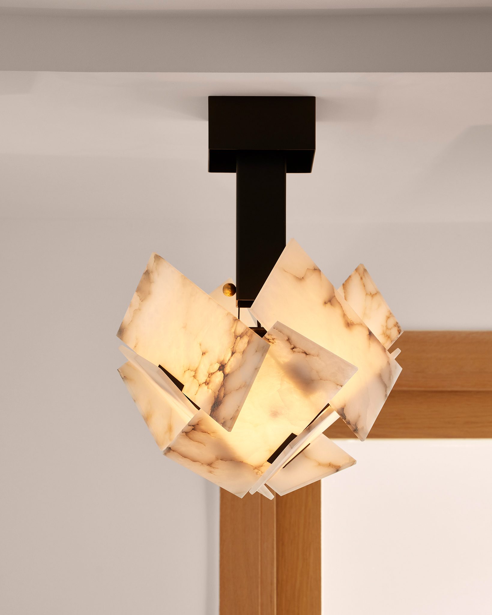 InvisibleCollection_GalerieMCDE_Boule Ceiling Lamp_SUS101B_9
