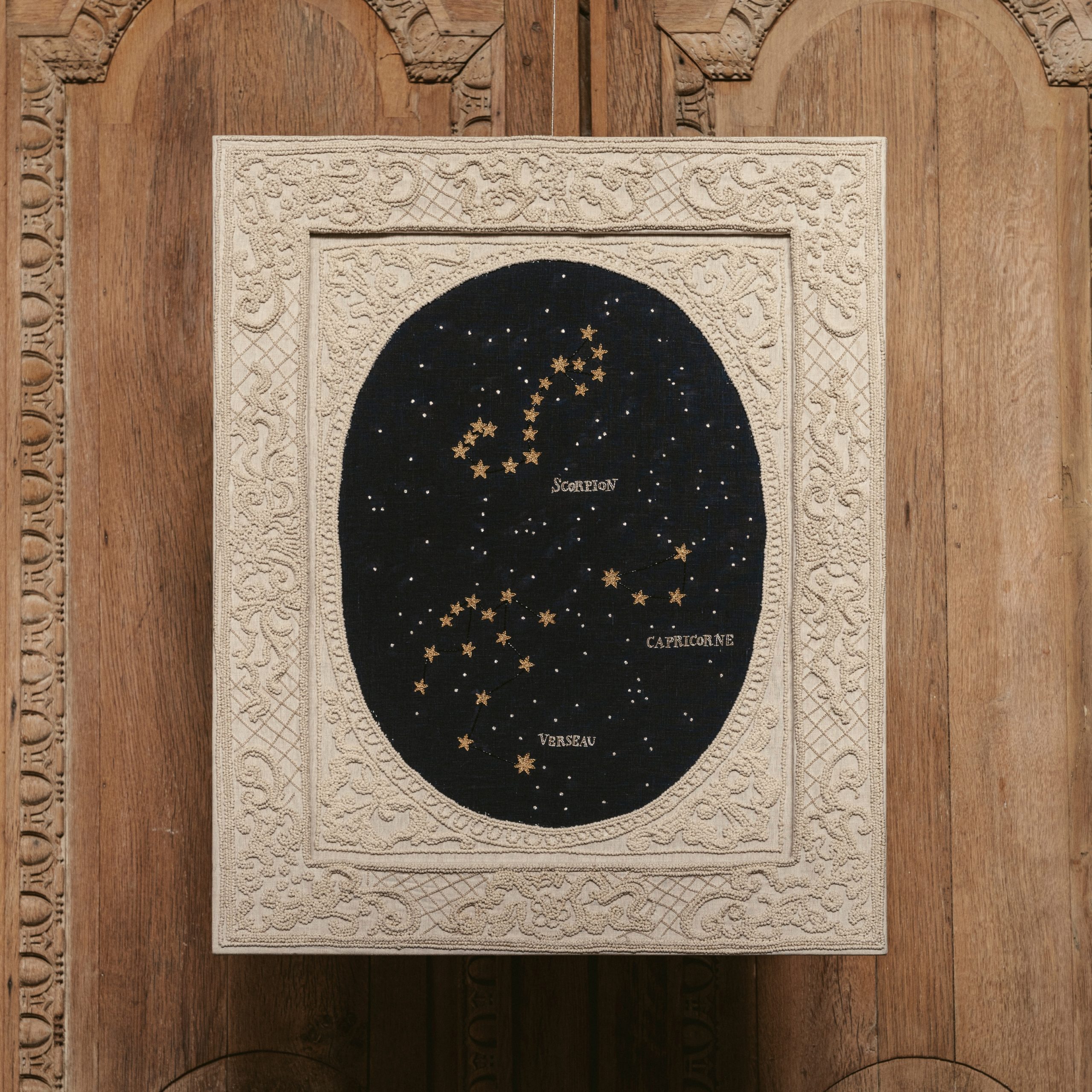 InvisibleCollection_LesageInterieurs_EmbroideredConstellationFrame_Hover