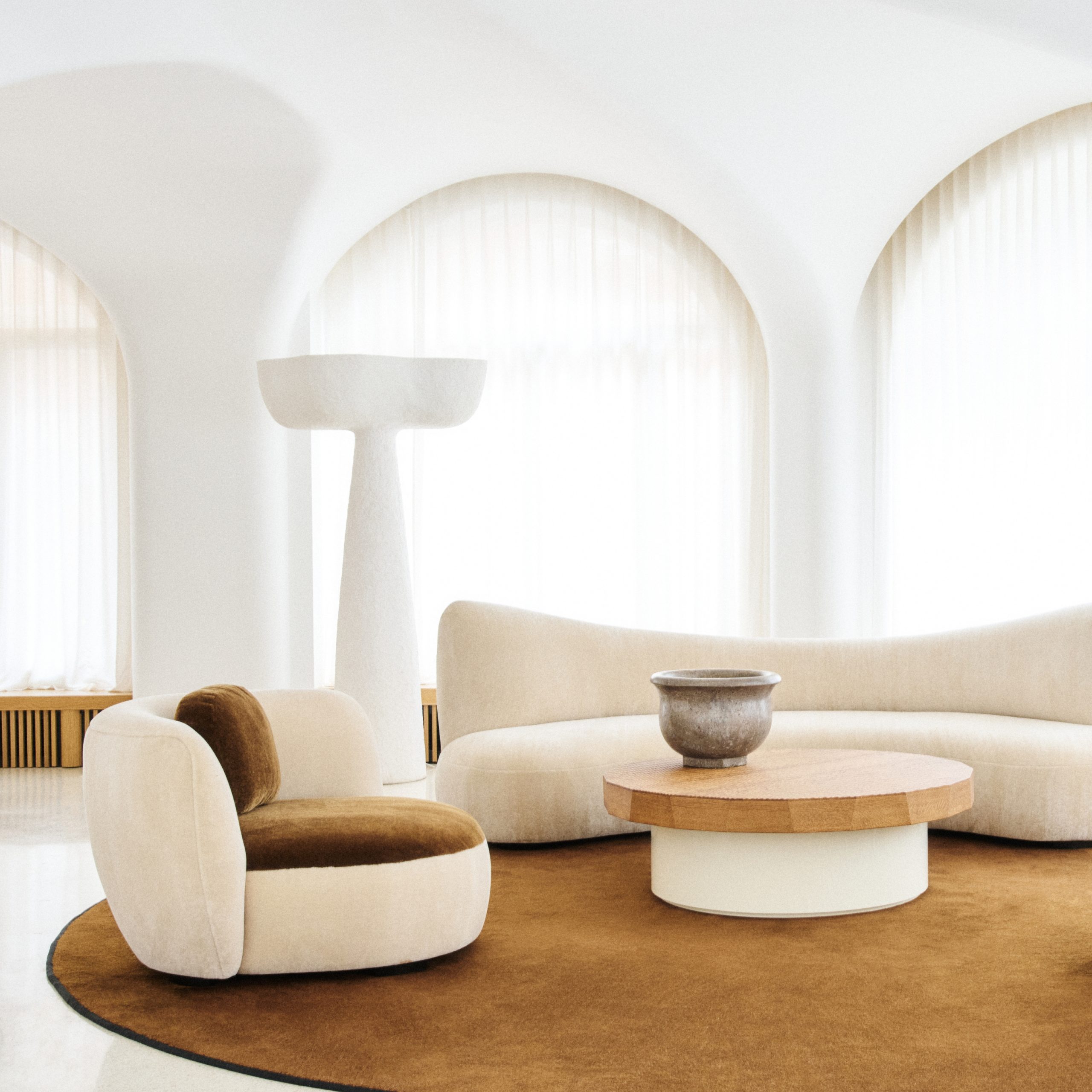 InvisibleCollection_PierreAugustinRose_MeridienneArmchair_Hover