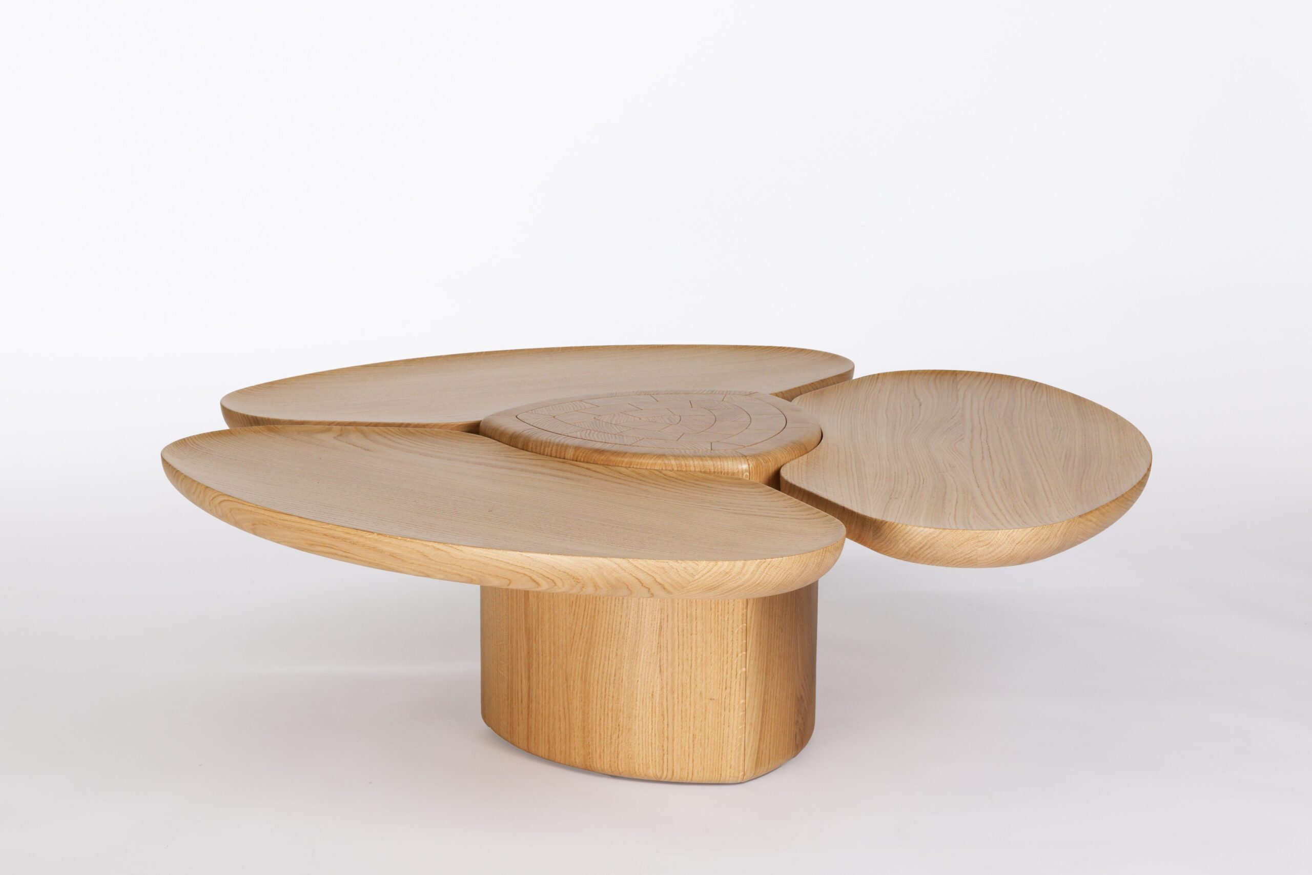 TheInvisibleCollection_VictoriaMagniant_TableBasseMA_1