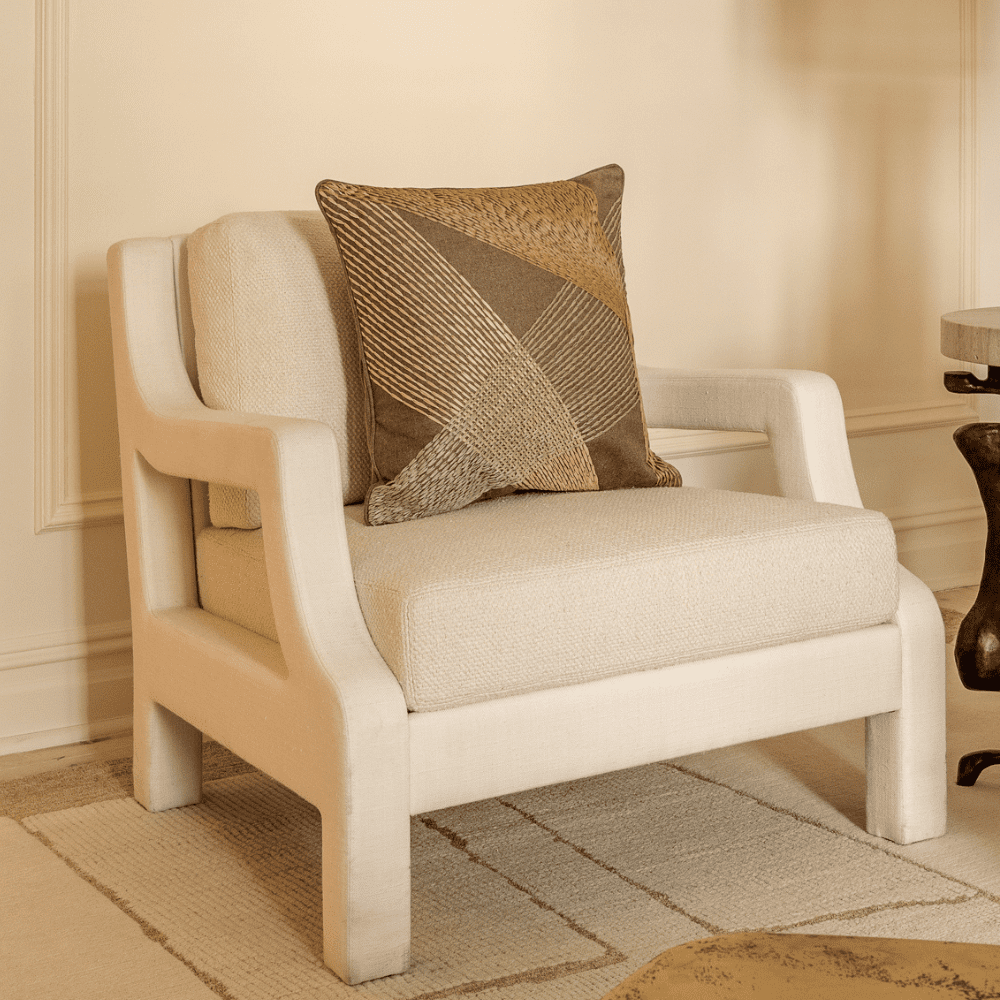 InvisibleCollection_Lesage Interieurs_Prismes_cushion_main_hover