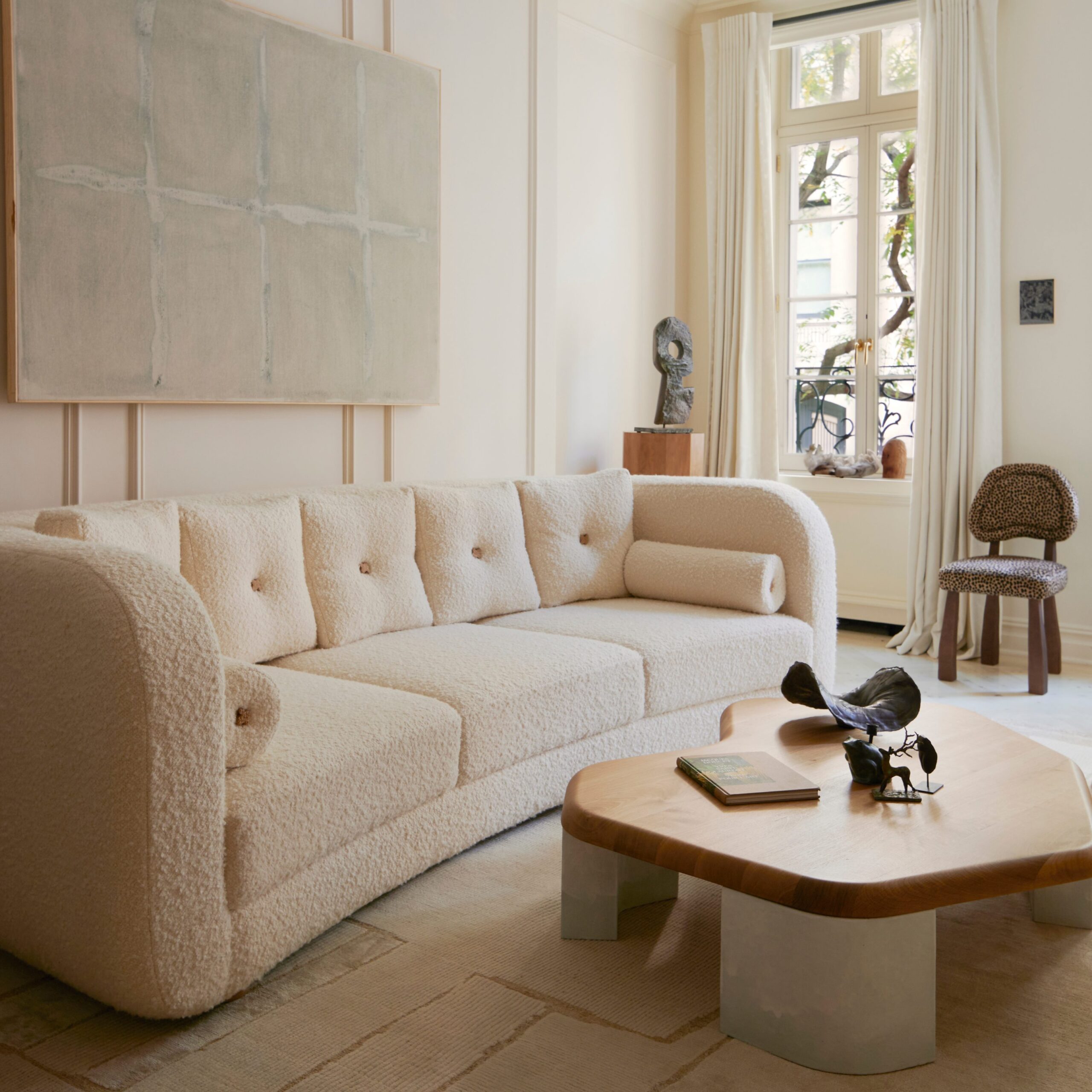 InvisibleCollection_JacquesDoucet_GaryCoffeeTable_4