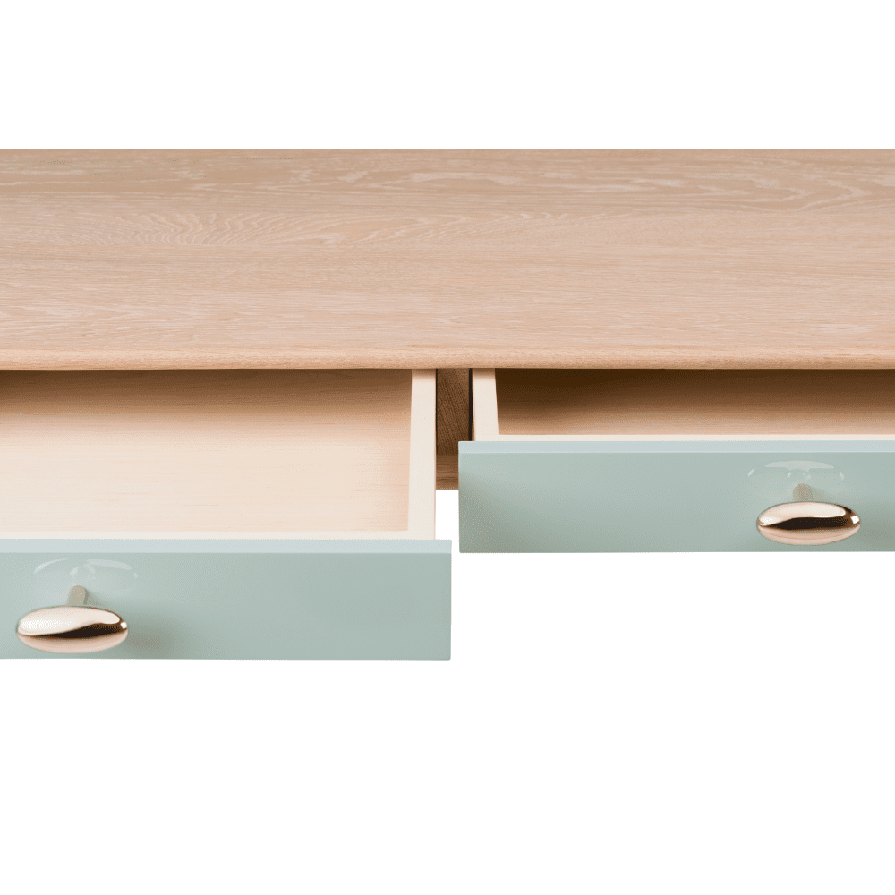 TheInvisibleCollection_DeLaEspada_Elliot_desk (2)