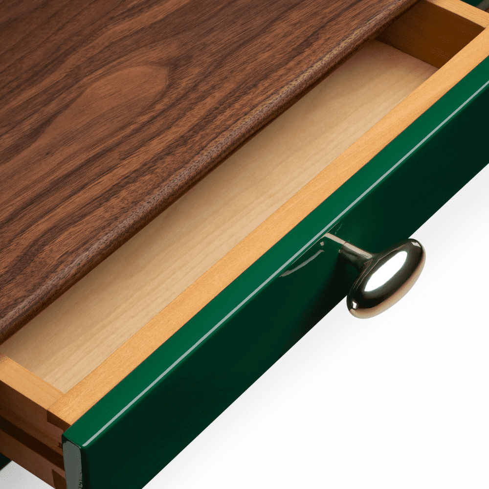 TheInvisibleCollection_DeLaEspada_Elliot_desk (6)