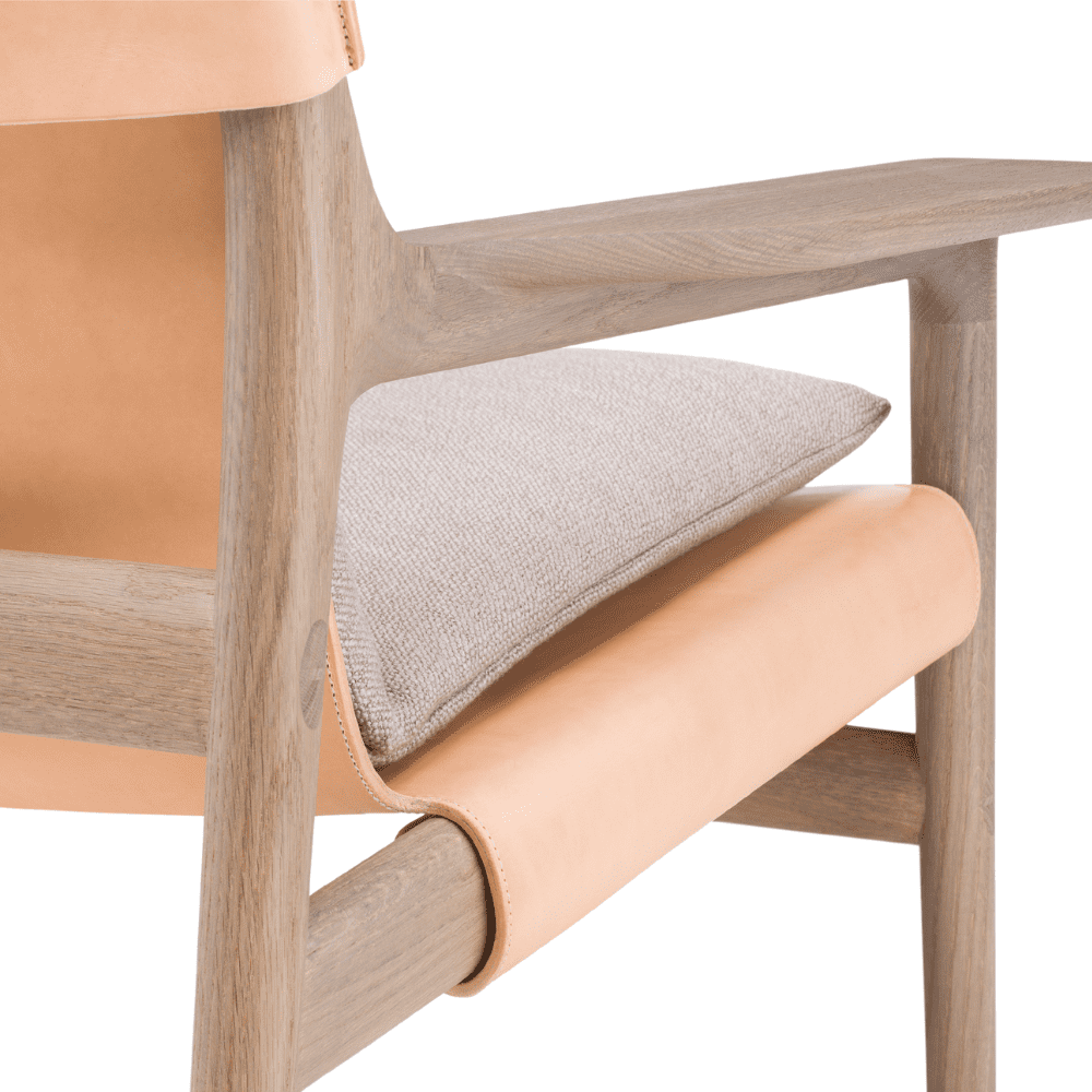 TheInvisibleCollection_DeLaEspada_SelaLoungeChair_Wide_Arms (4)