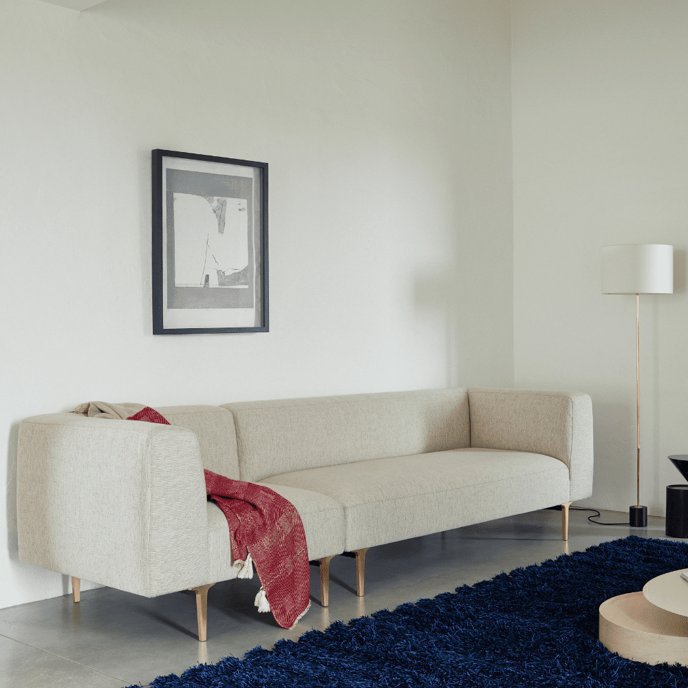 TheInvisibleCollection_DeLaEspada_Planalto_Sofa_Hover