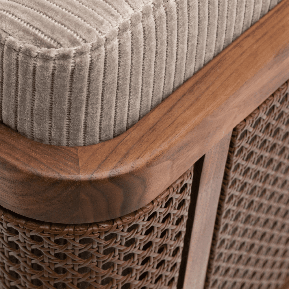 TheInvisibleCollection_DeLaEspada_Throne_Bar_Stool_Rattan (7)