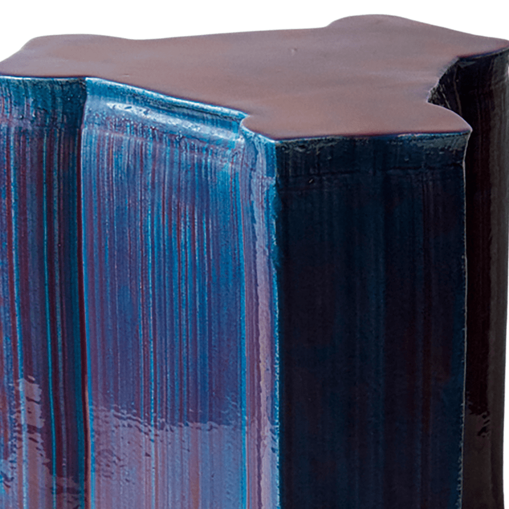 TheInvisibleCollection_Floris_Wubben_Resin_stool_model_five_Oil_detail