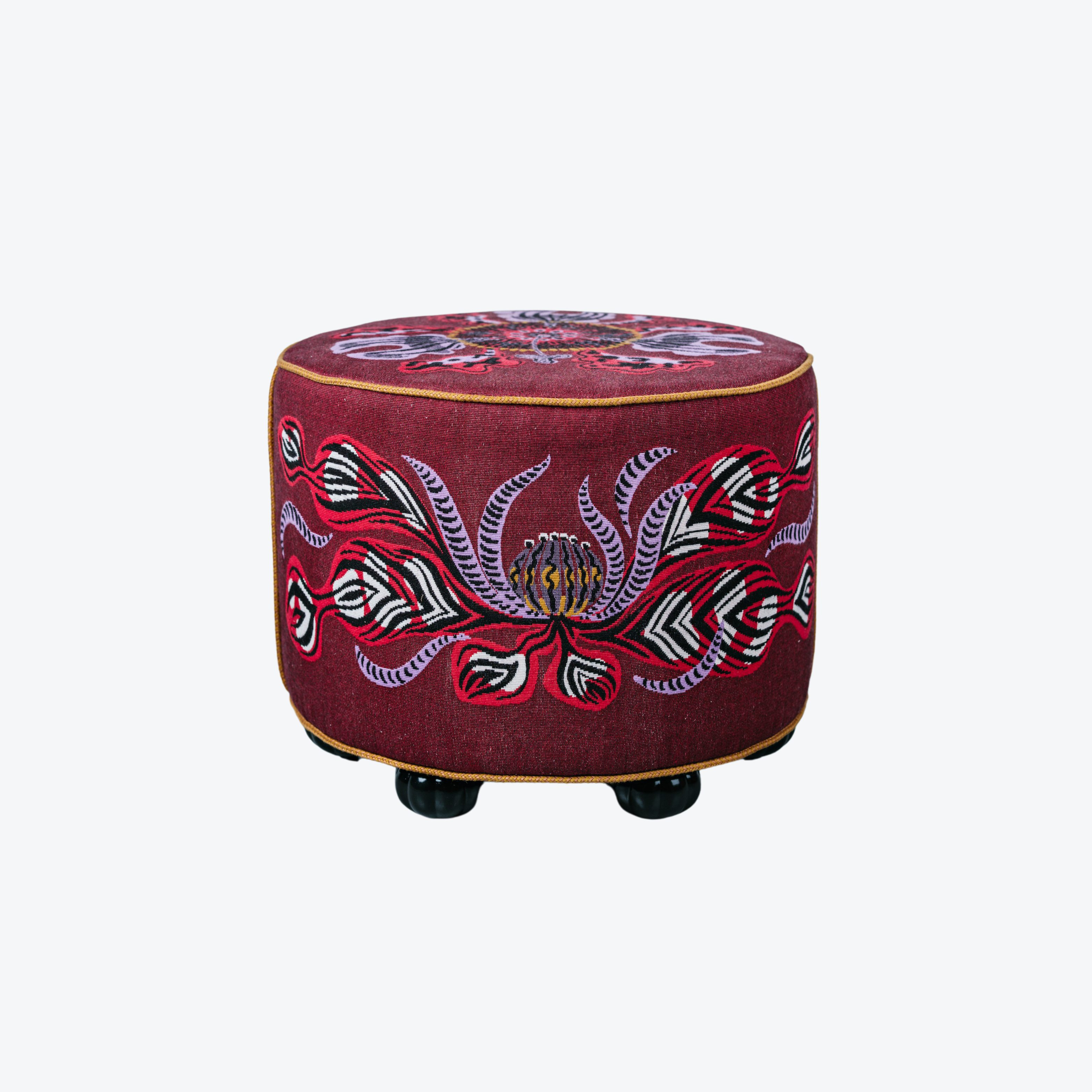 Eden Regularis Ottoman Medium Burgundy