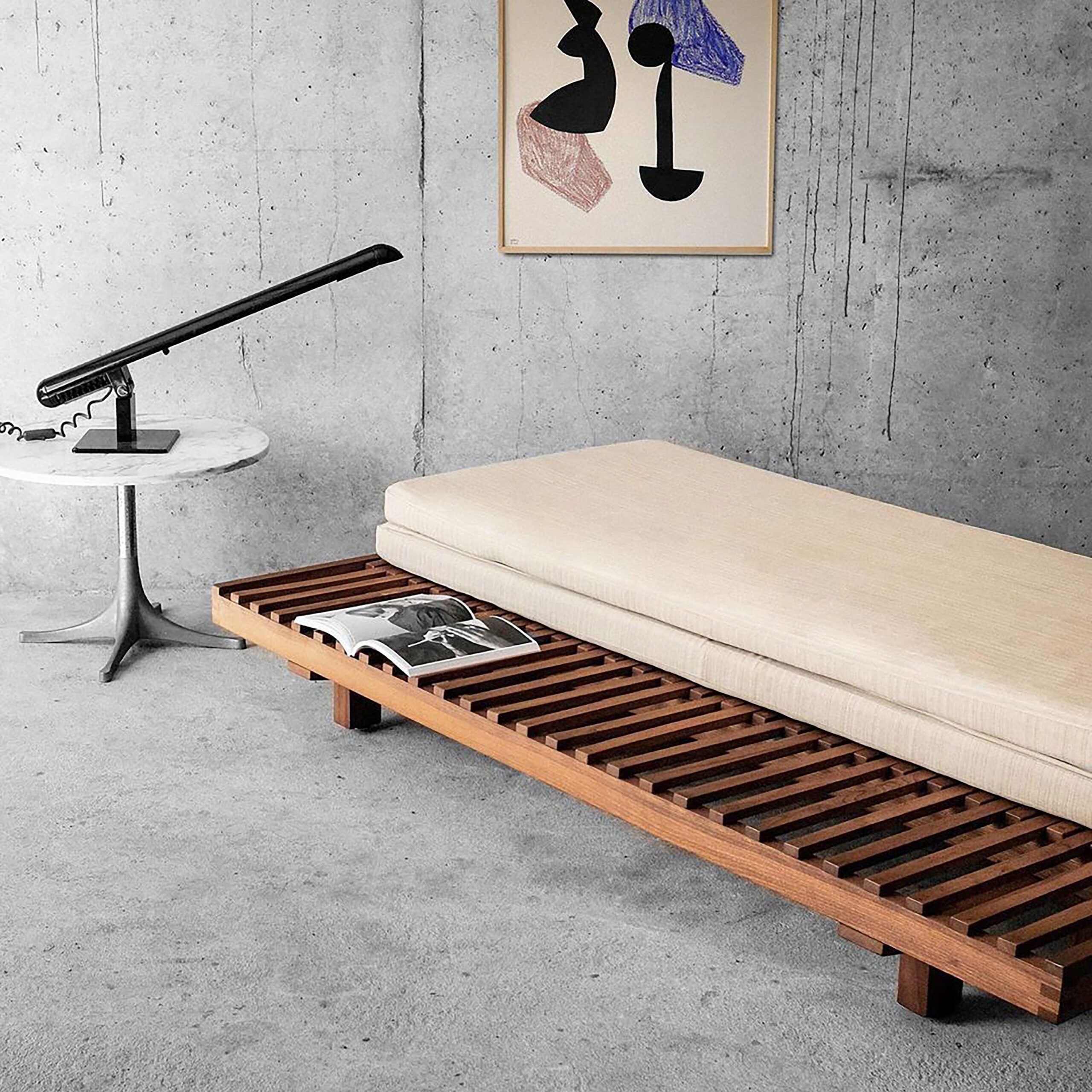 InvisibleCollection_ChapoCreations_SlidingDaybed_Hover