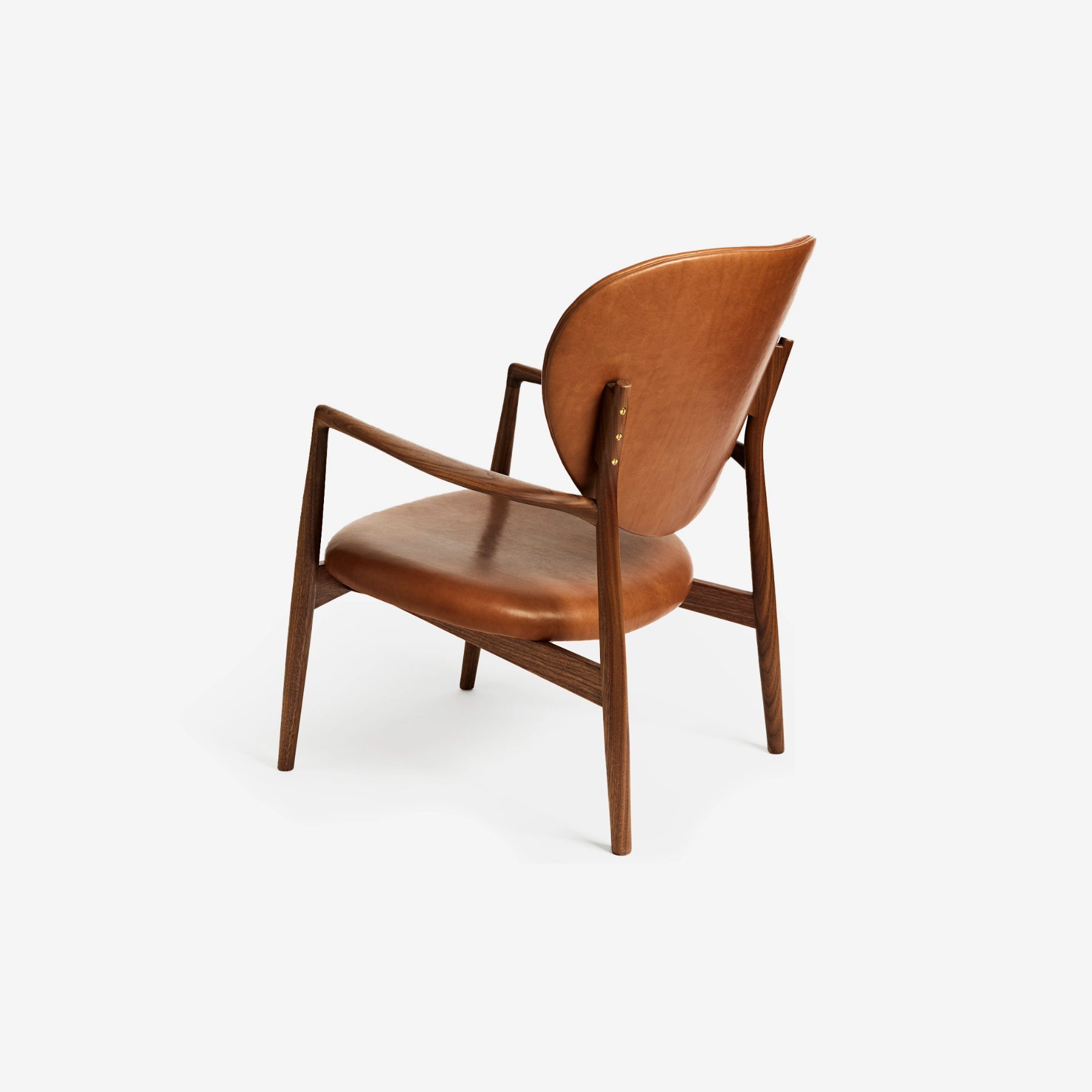 InvisibleCollection_Dagmar_MedallionChair_7