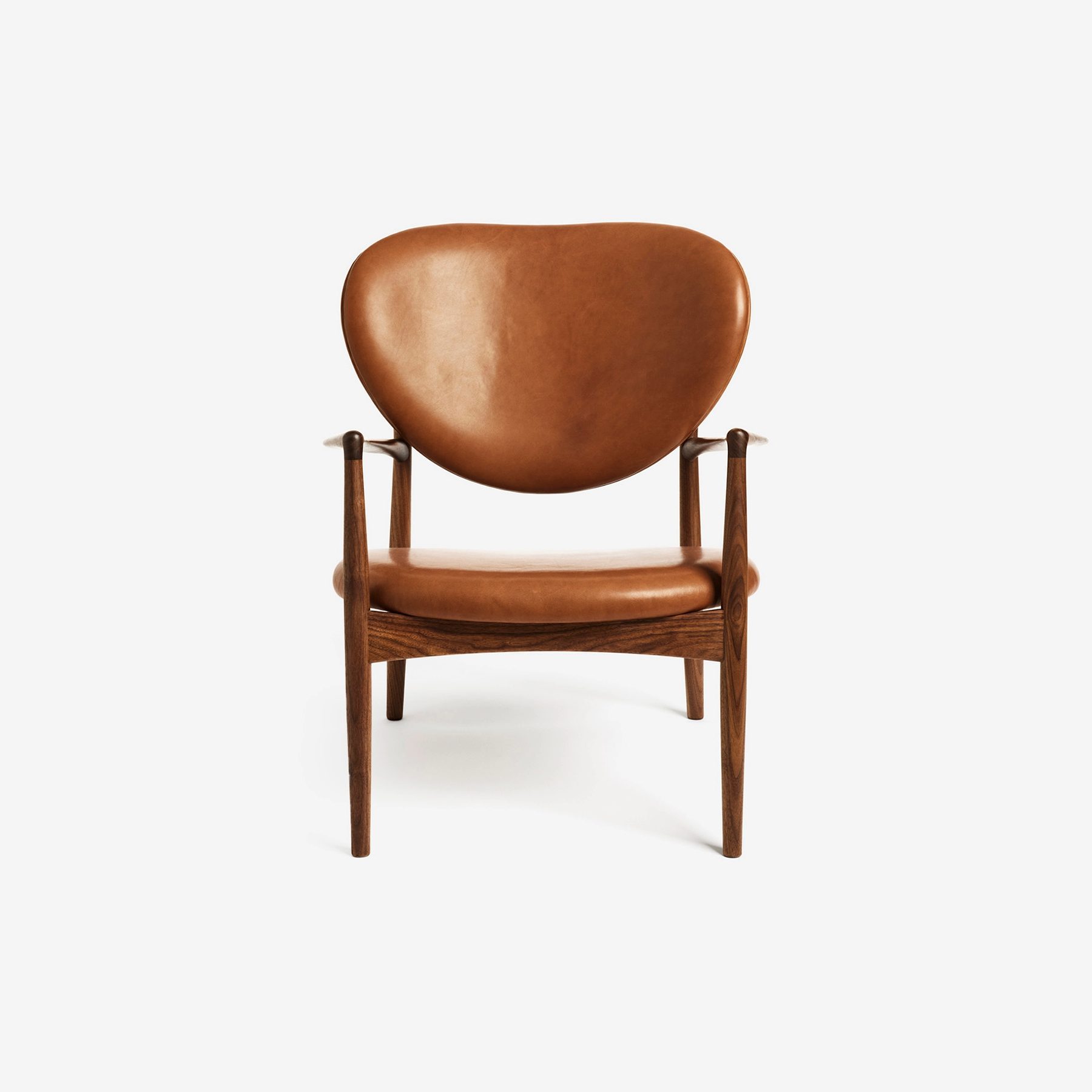 InvisibleCollection_Dagmar_MedallionChair_9