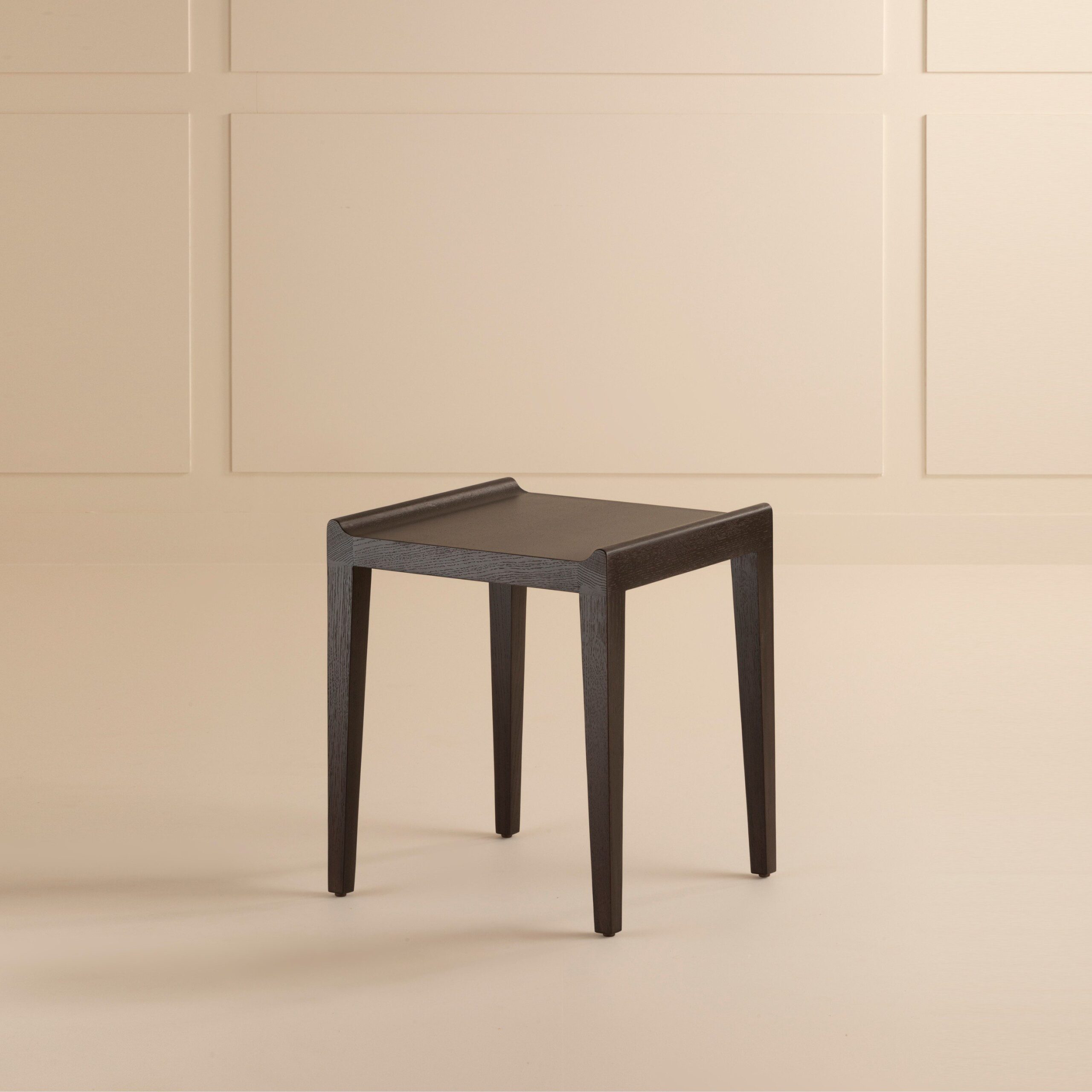 InvisibleCollection_Ecart_PagodeSideTable1935_1