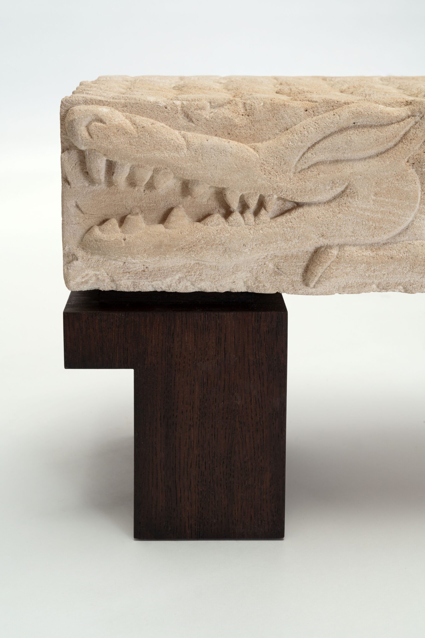 Invisible Collection_OudArchitecture_CrocodilopolisBench_5