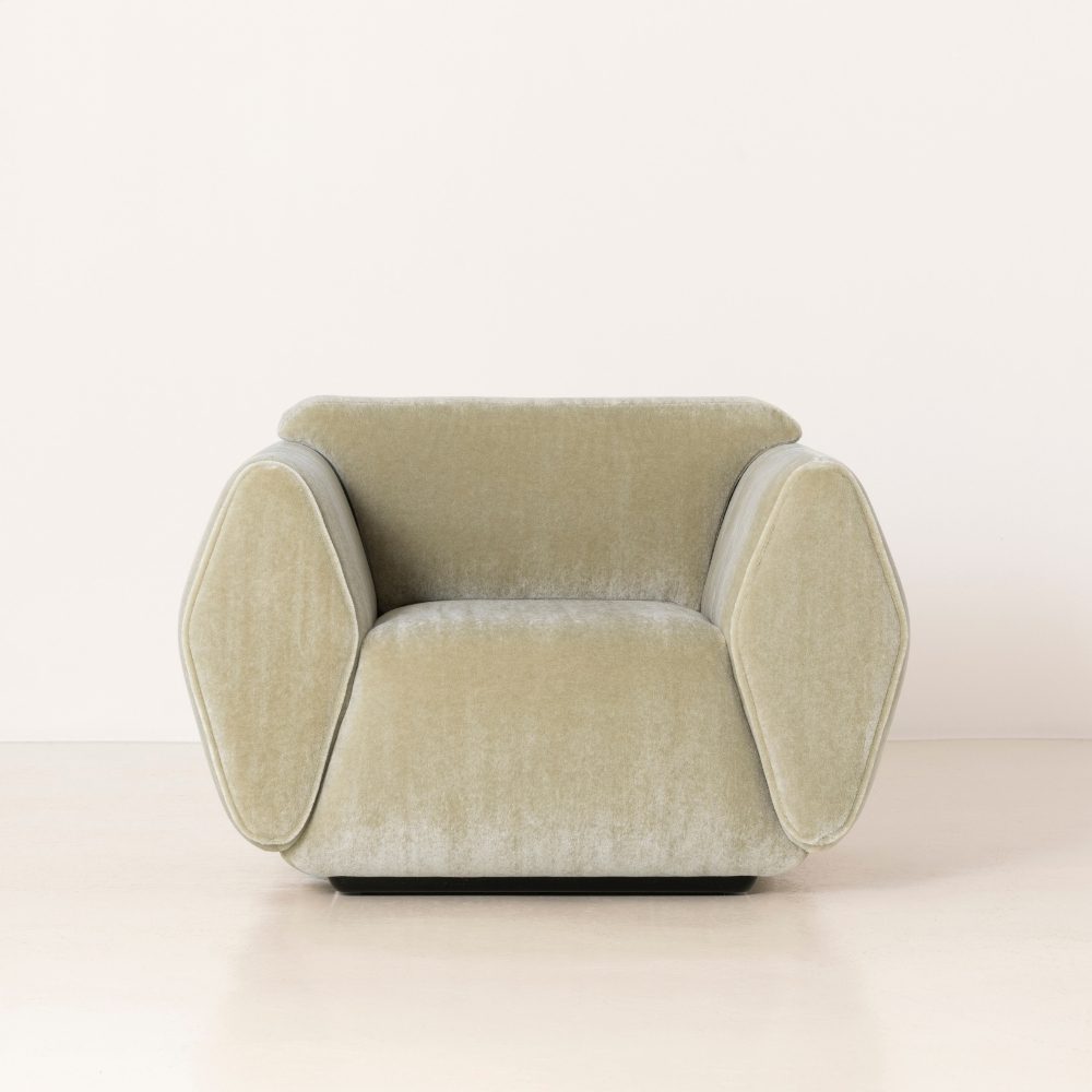 InvisibleCollection_Studioparisien_HydraArmchair_7