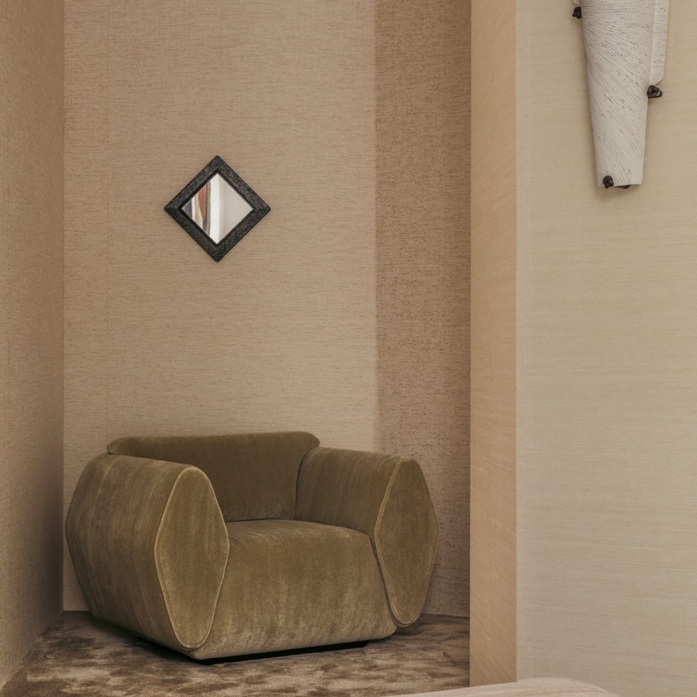 InvisibleCollection_Studioparisien_HydraArmchair_Hover