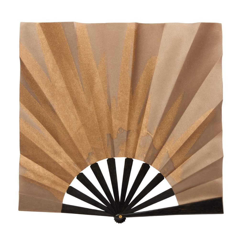 InvisibleCollection_Duvelleroy_Sand Golden “Mouchoir” Hand-fan_Front